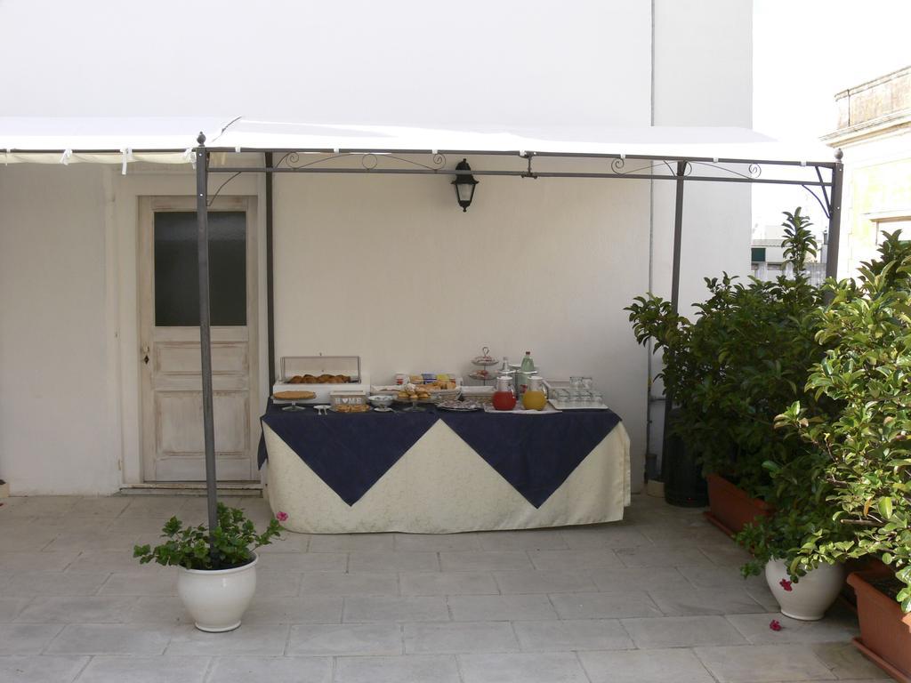Relais Carlo V - Palazzo Storico Bed & Breakfast Gallipoli Exterior photo